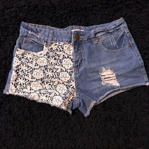 Junior denim shorts size M